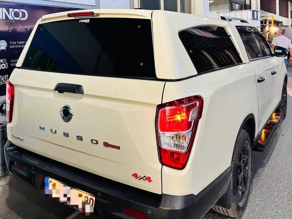 Ssangyong Musso Grand Camlı Kabin