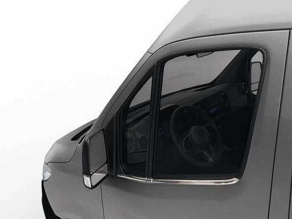 OMSA Mercedes Sprinter W907 Krom Cam Alt Çıtası 2018 ve Sonrası