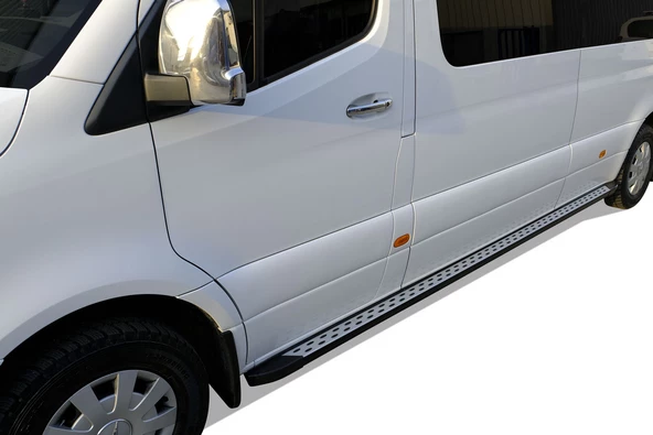 OMSA Mercedes Sprinter W907 Dot Line Yan Basamak Siyah Kayarlı Orta Şase 3 Parça 2018 ve Sonrası