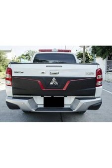Mitsubishi L200 2015 Ve Sonrası Arka Kapak Kaplaması