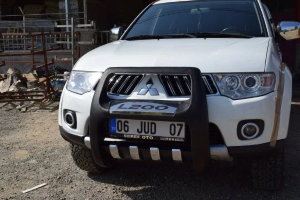 Mitsubishi L200 Ön Koruma Siyah