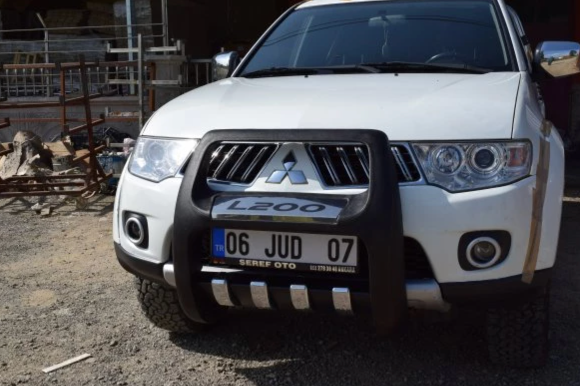 Mitsubishi L200 Ön Koruma Siyah