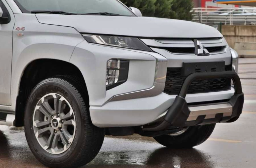 Mitsubishi L200 Ön Koruma Siyah
