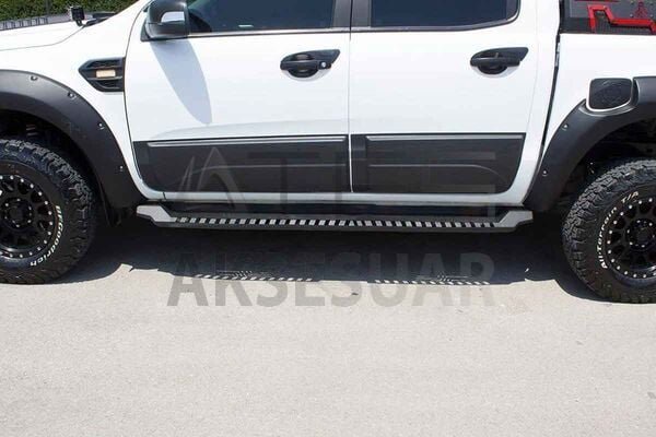 Mitsubishi L200 Dakar Yan Basamak Siyah V1 Işıksız 2006-2015 Arası