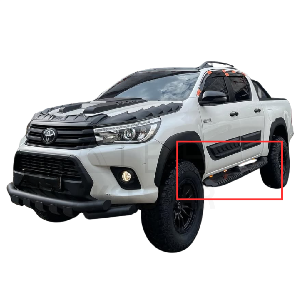 Toyota Hilux Işıklı Yan Basamak
