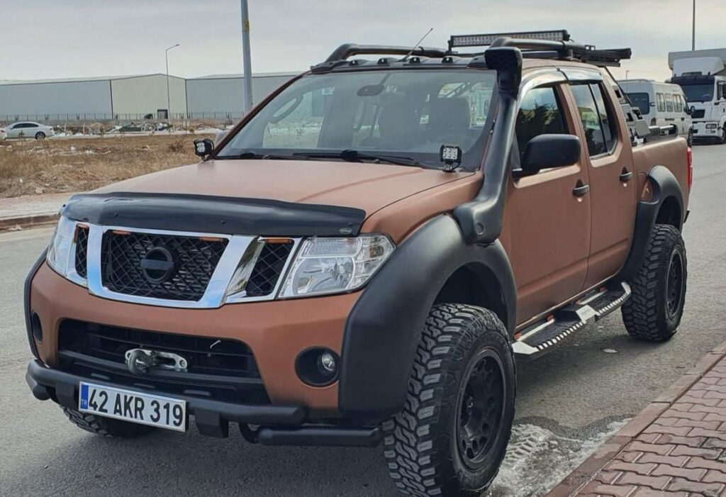 Nissan Navara 2011 Çamurluk Dodik