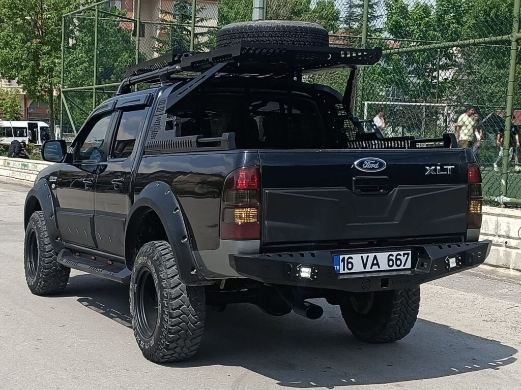 Ford Ranger 2011 Cam Rüzgarlığı